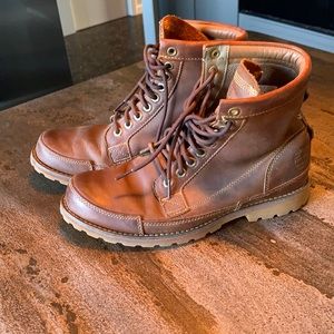 Timberland Men’s Earthkeepers 6” leather boots 15551 size 9